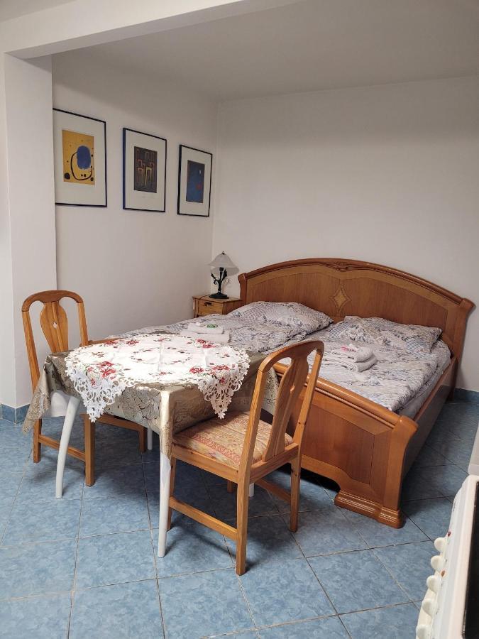Penzion Duong Apartments Karlovy Vary Ngoại thất bức ảnh